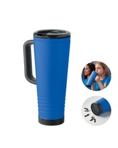 Howler Cup 700 ml muki torvella erottuu edukseen tapahtumissa. Näyttävä ja käytännöllinen mainoslahja, joka tuo brändillesi vahvaa näkyvyyttä. – Mainoslahjaverkkokauppa.fi